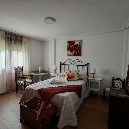 Hotel El Coterin Apartamentos Y Habitaciones Arenas De Cabrales Ngoại thất bức ảnh