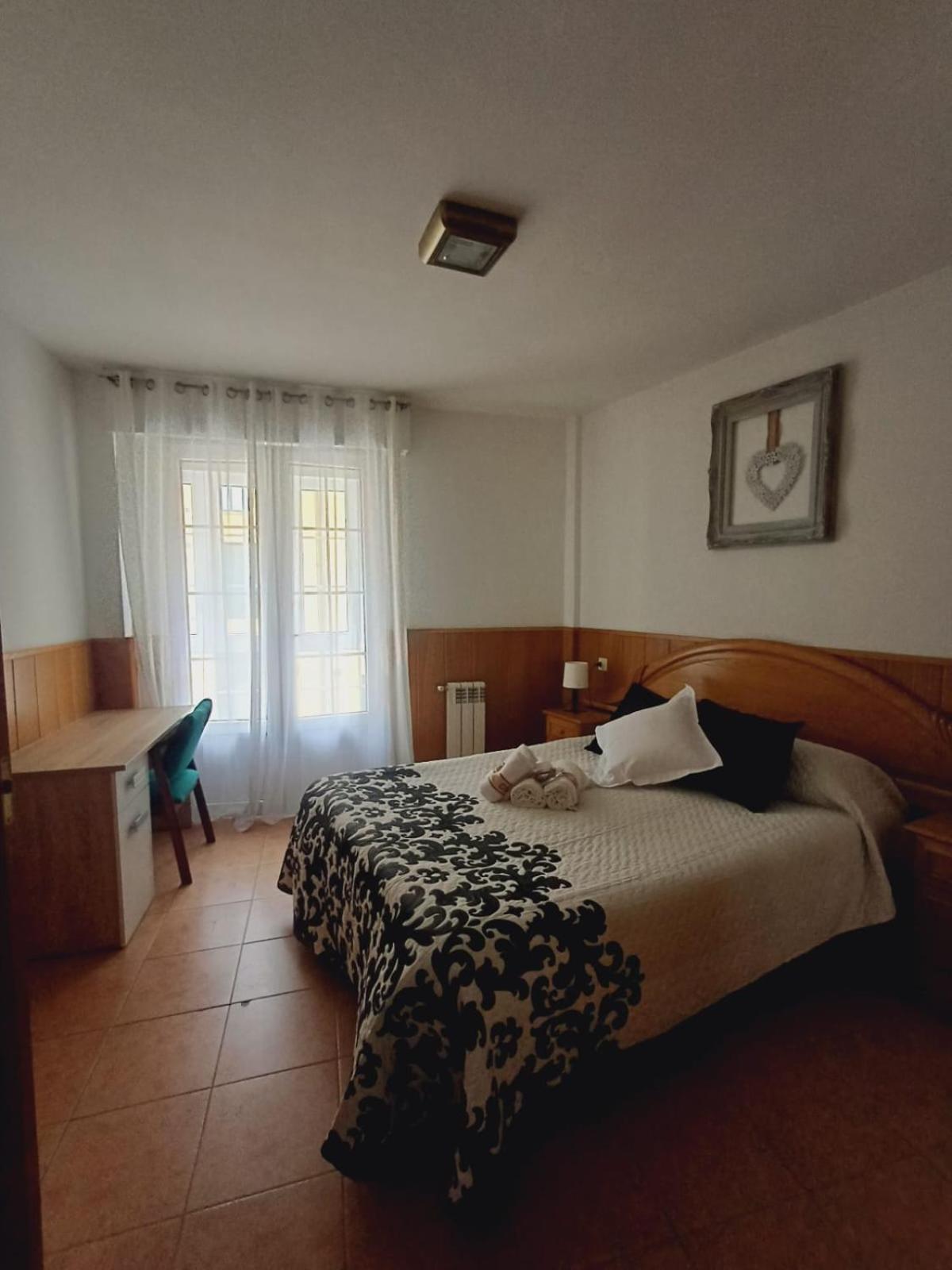 Hotel El Coterin Apartamentos Y Habitaciones Arenas De Cabrales Ngoại thất bức ảnh