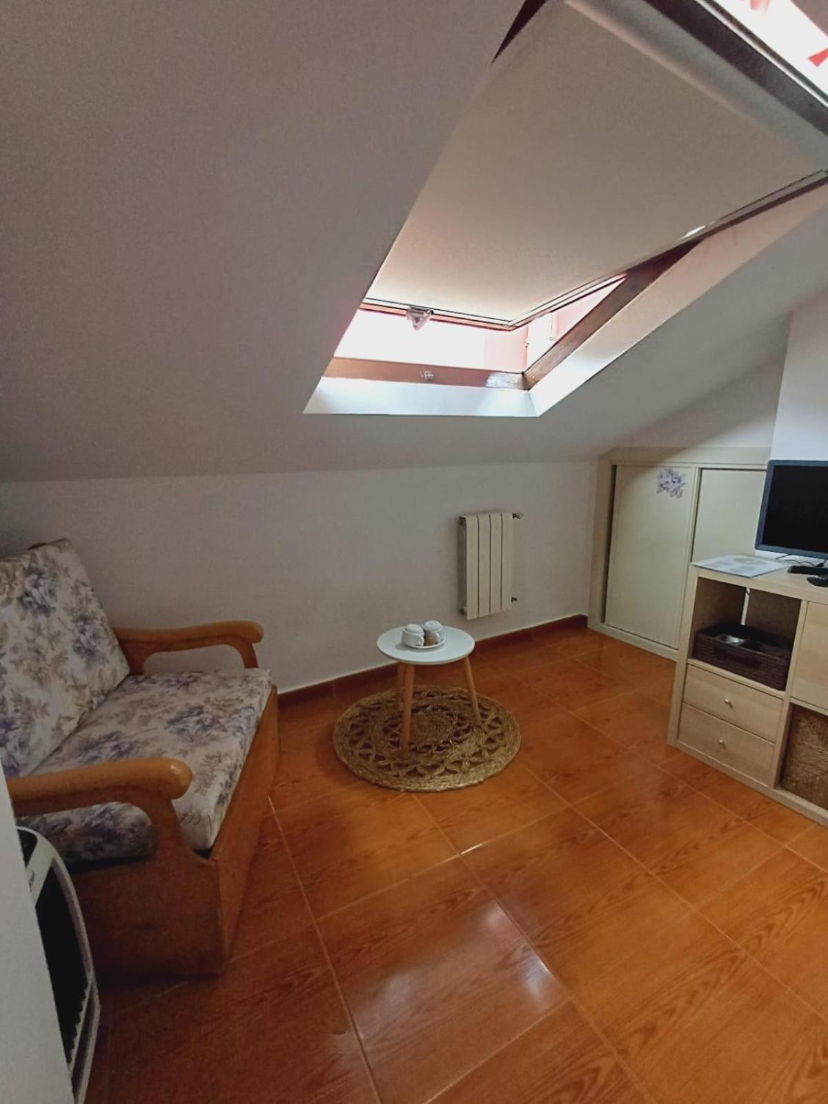Hotel El Coterin Apartamentos Y Habitaciones Arenas De Cabrales Ngoại thất bức ảnh